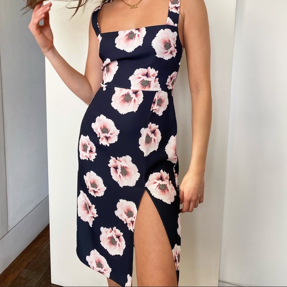 BABATON | 90s Slit Dress - Picture 3 of 11